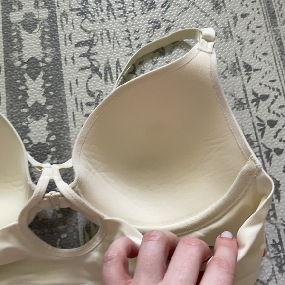 Clearance Warners Ivory racer back front closure bra - Picture 4 of 5